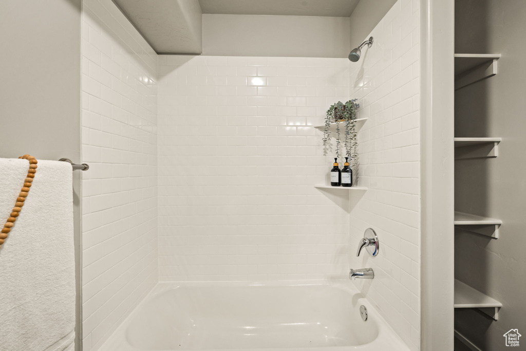 Photo 15 for MLS #2062229 at 128 N Lone Rock Dr #204