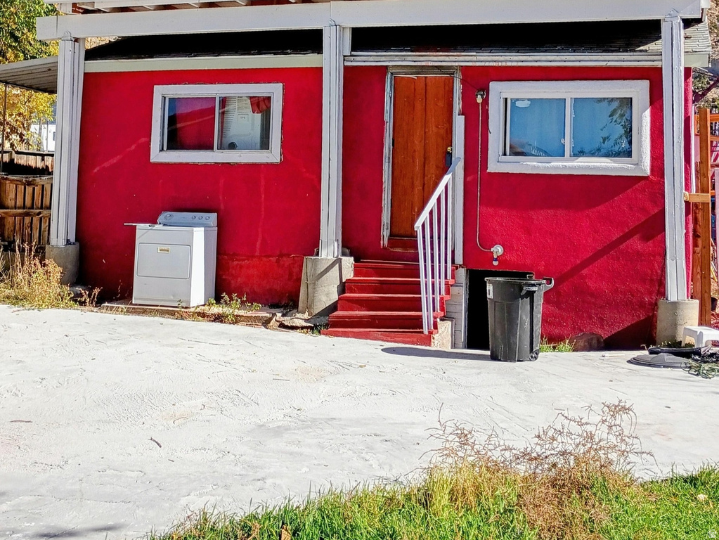 5931 N 550 E Kenilworth, UT 84529