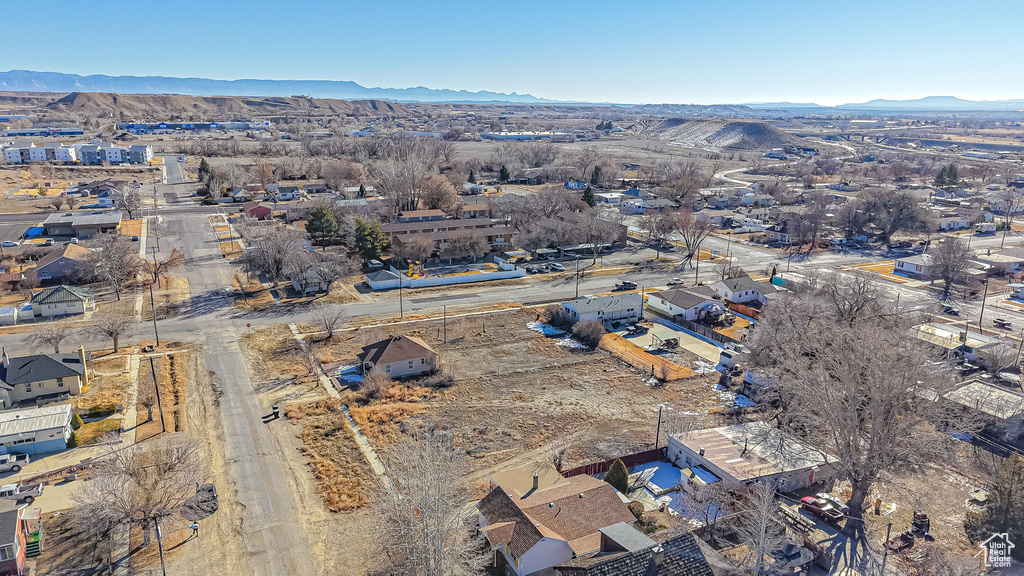 Drone / aerial view featuring a mountain view