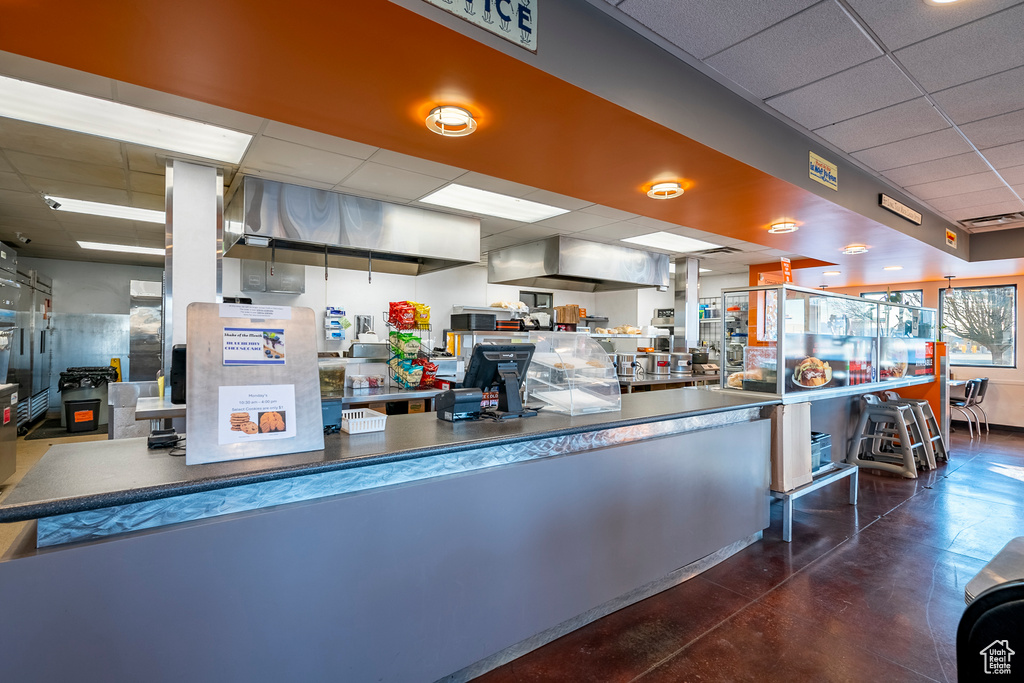 Kitchen featuring a drop ceiling