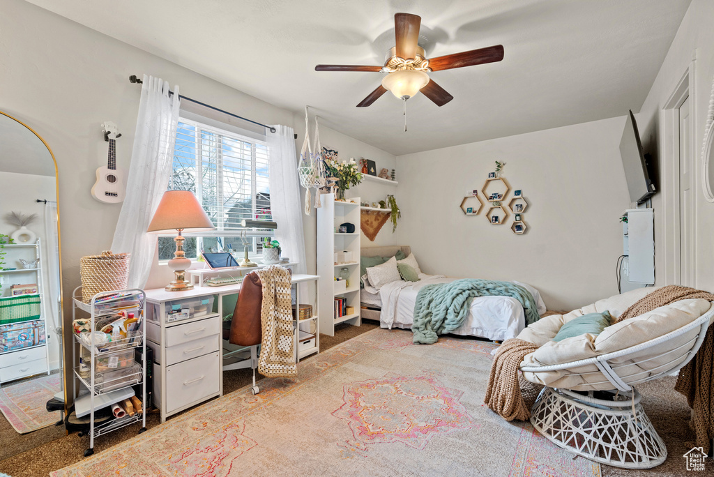 Bedroom with ceiling fan