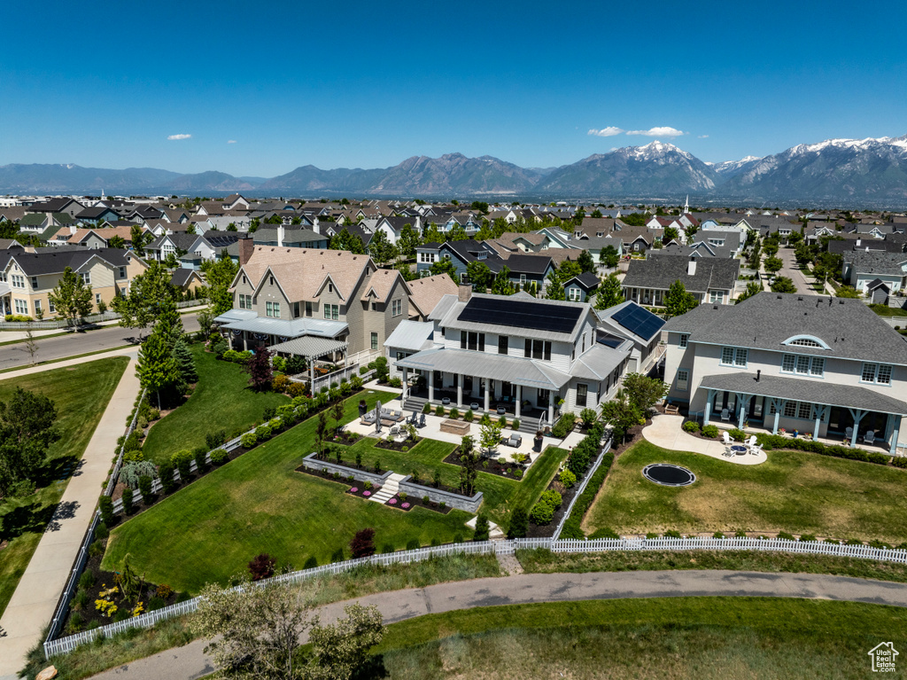 Drone / aerial view featuring a mountain view