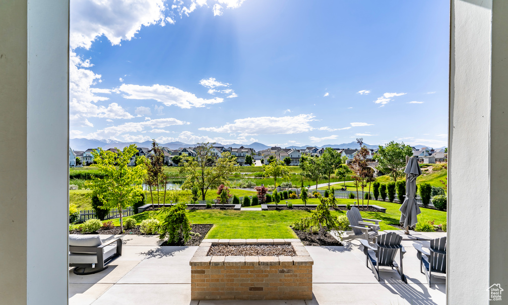 View of patio / terrace with a mountain view