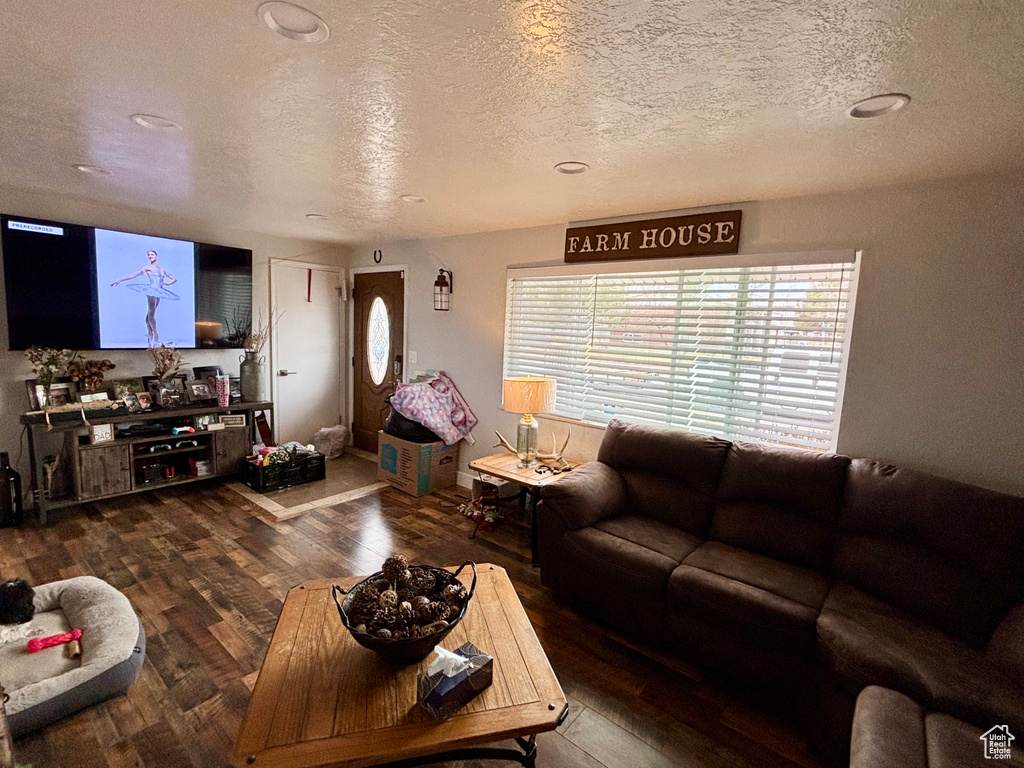 7652 W 3210 S Magna, UT 84044