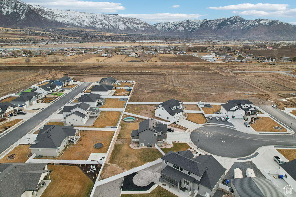 3091 N 2450 W Farr West, UT 84404