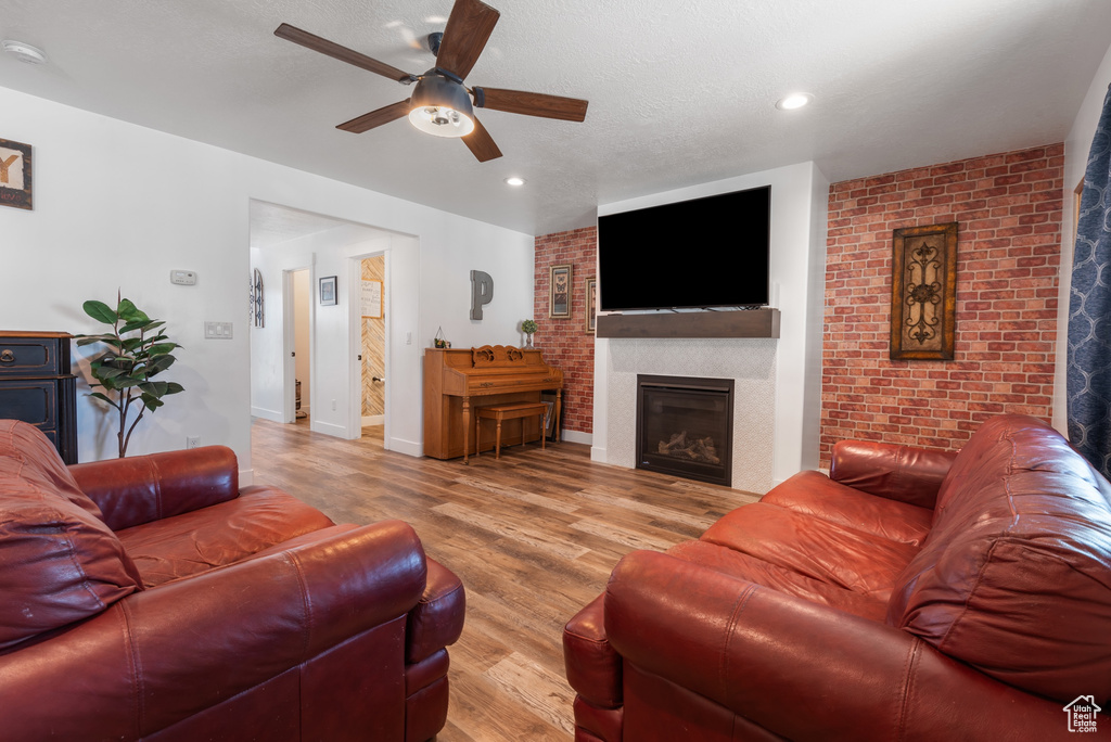 3091 N 2450 W Farr West, UT 84404