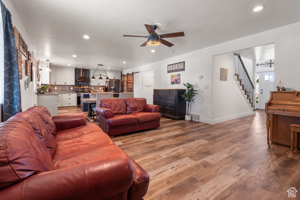 3091 N 2450 W Farr West, UT 84404