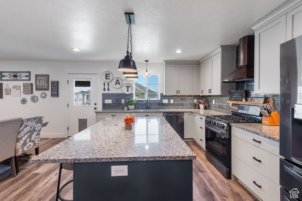 3091 N 2450 W Farr West, UT 84404