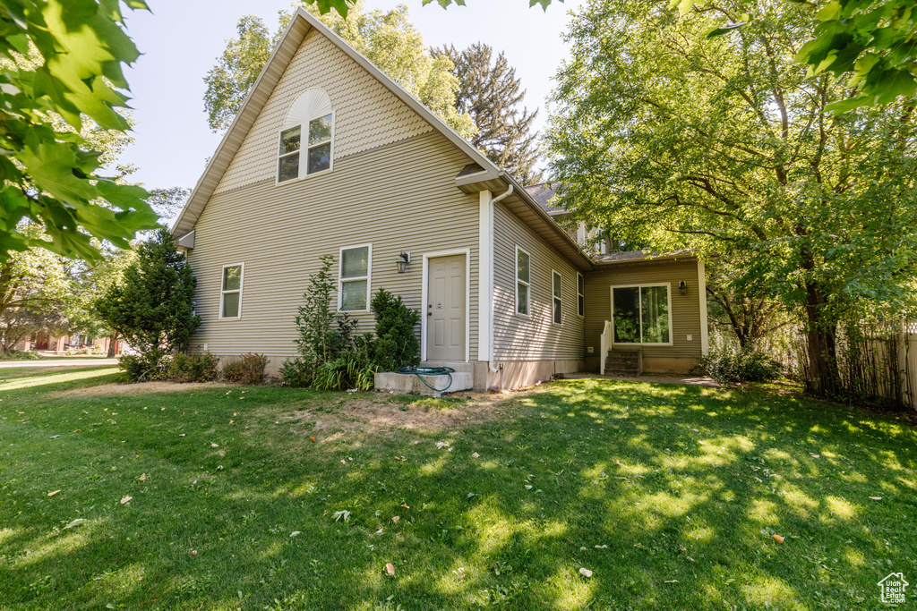 Photo 34 for MLS #2062981 at 291 N Main St