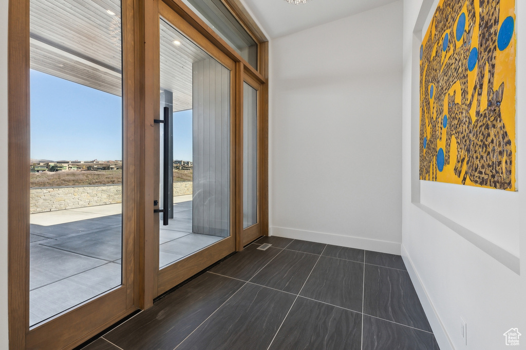 Entryway with baseboards