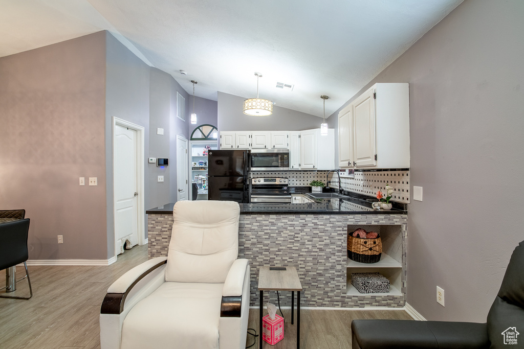 Photo 7 for MLS #2063058 at 2990 E Riverside Dr #26