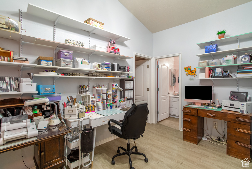 Photo 19 for MLS #2063058 at 2990 E Riverside Dr #26