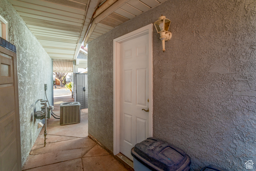 Photo 26 for MLS #2063058 at 2990 E Riverside Dr #26