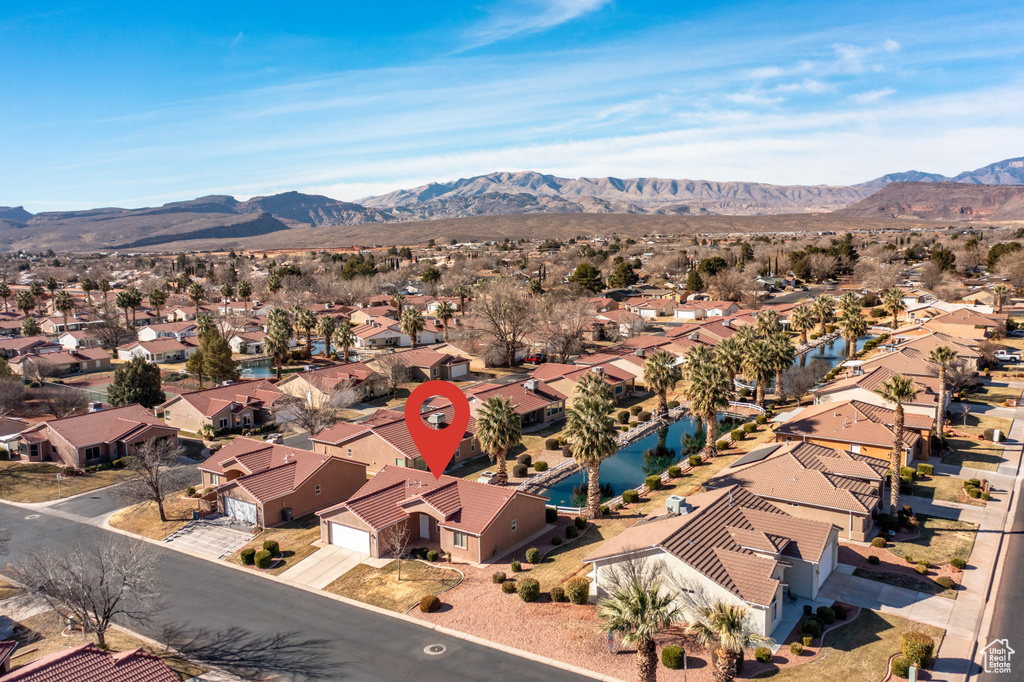 Bird\'s eye view featuring a mountain view