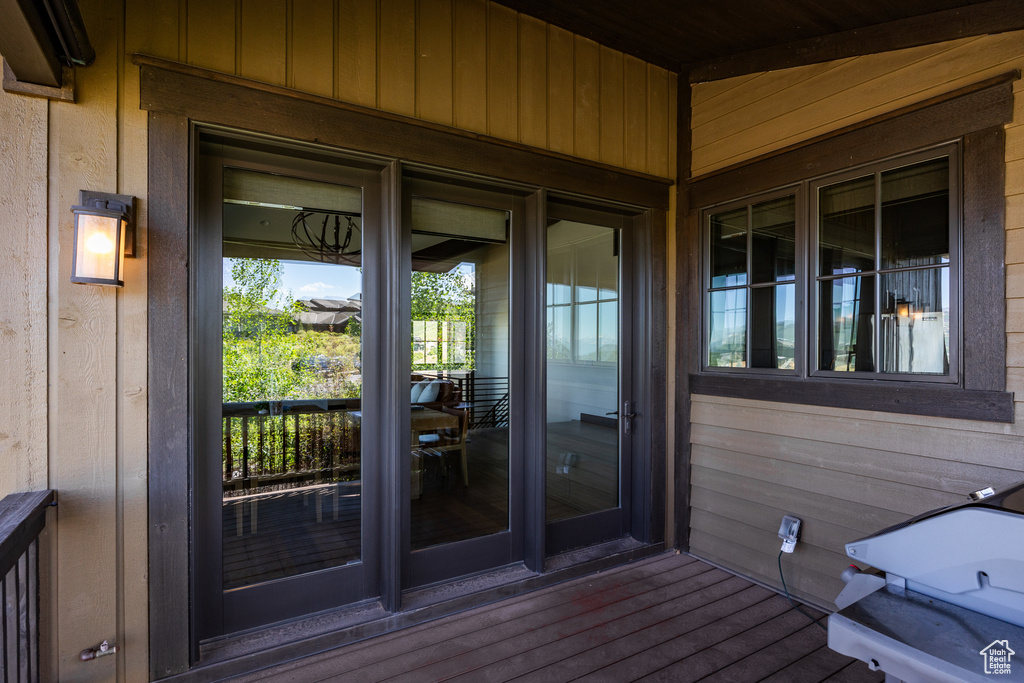View of property entrance