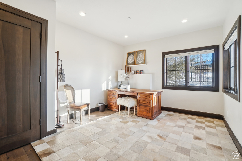Home office with baseboards and recessed lighting