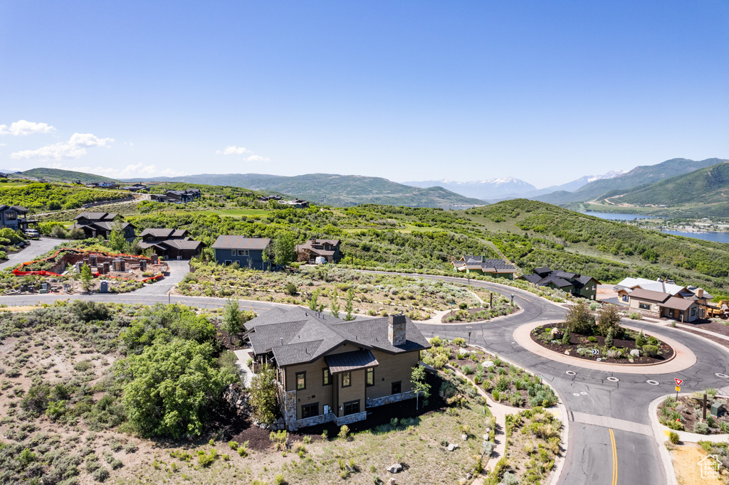 Bird's eye view of a water and mountain view