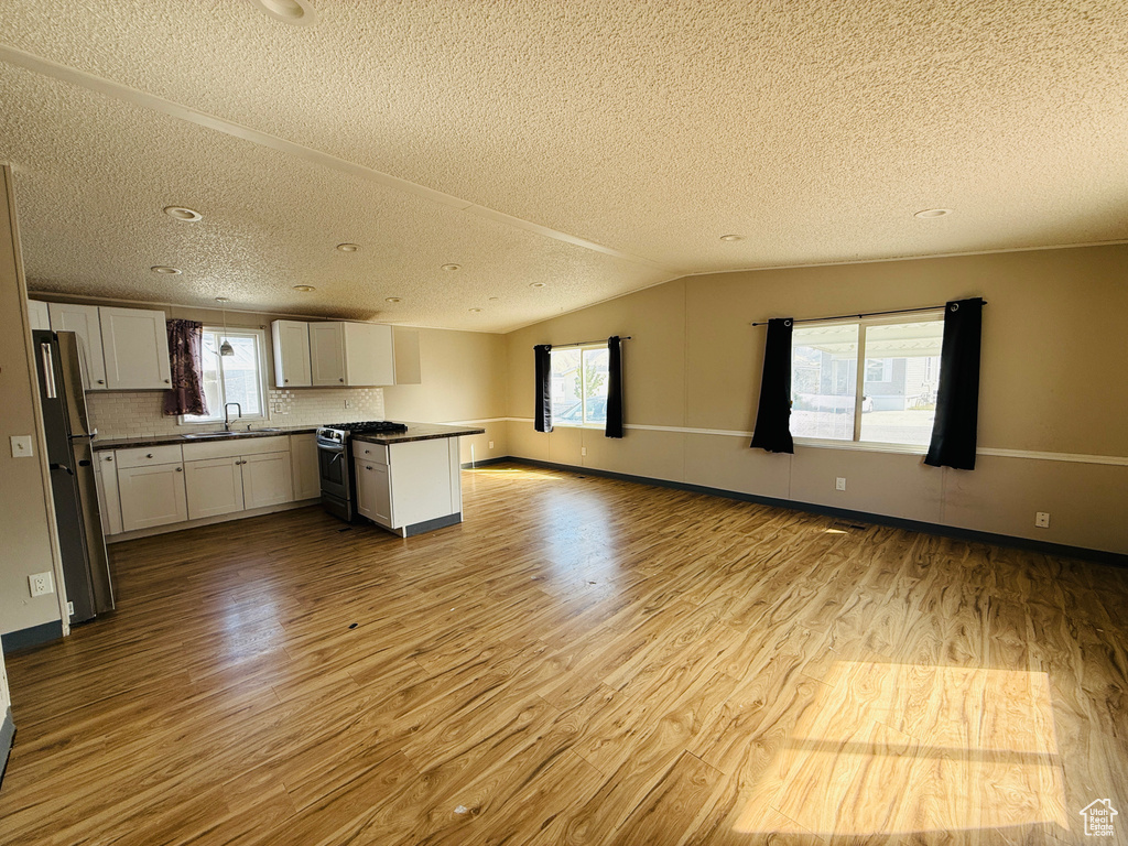 Photo 5 for MLS #2063206 at 1545 N 210 East