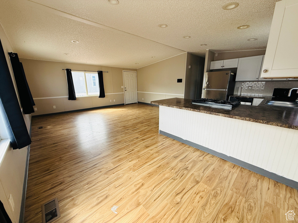 Photo 8 for MLS #2063206 at 1545 N 210 East