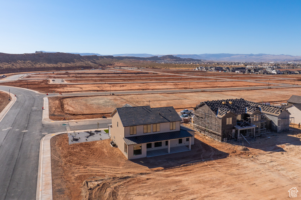 Drone / aerial view featuring a mountain view