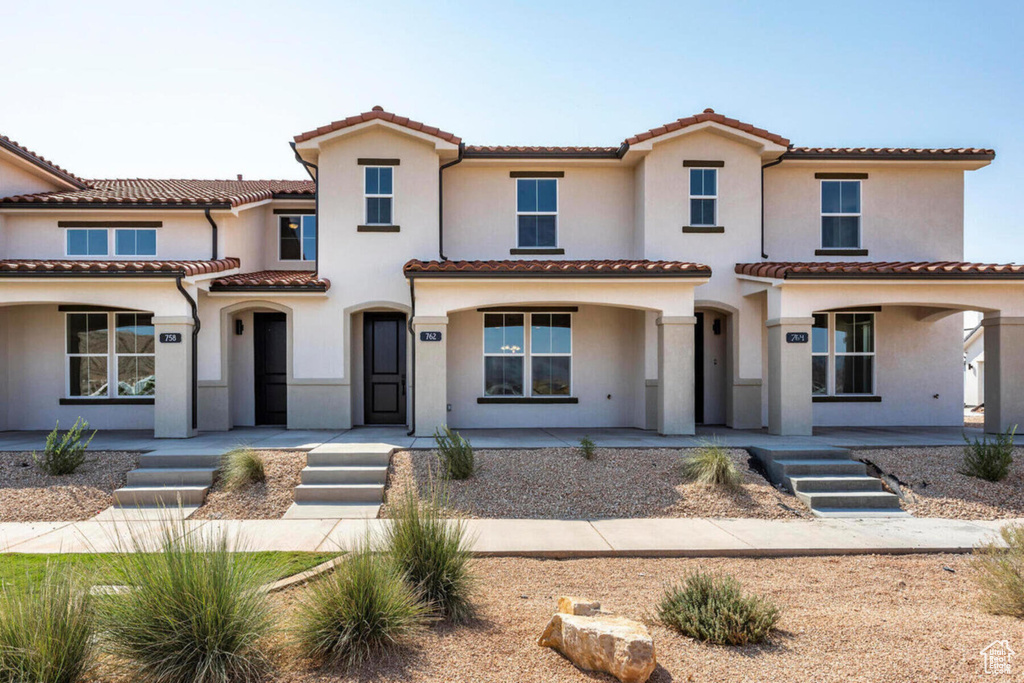 View of mediterranean / spanish-style house