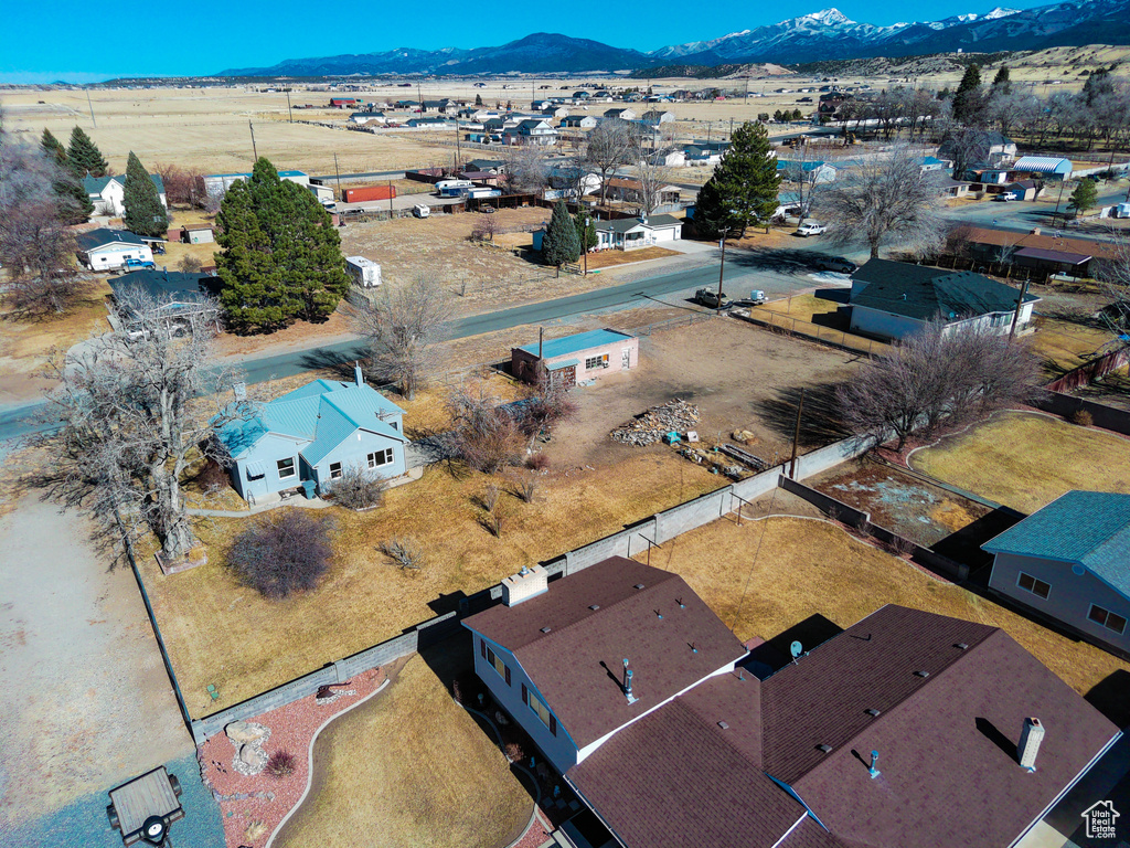 Bird's eye view featuring a mountain view
