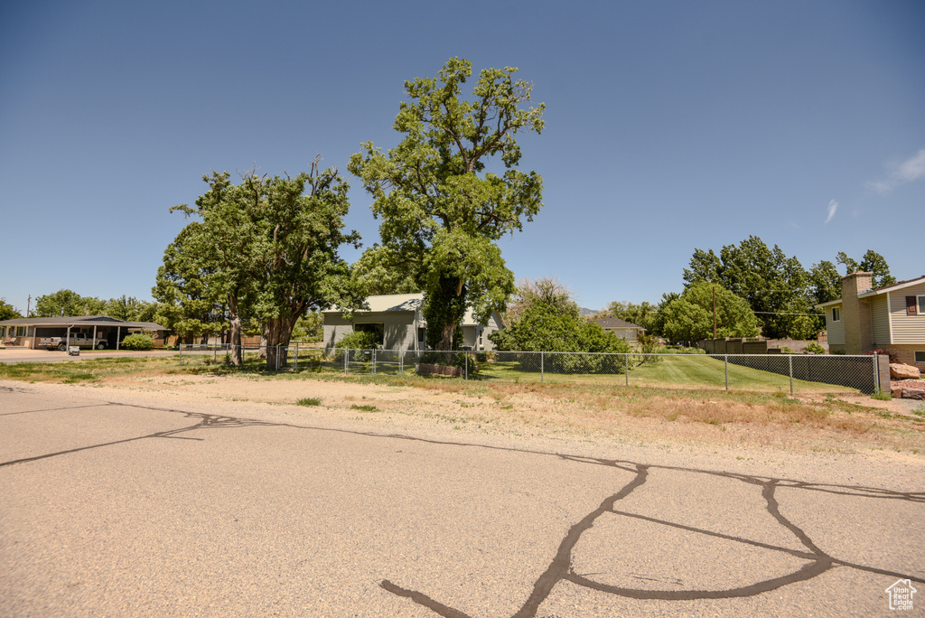 490 N 300 E Beaver, UT 84713