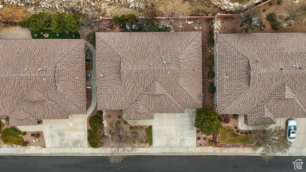 Birds eye view of property