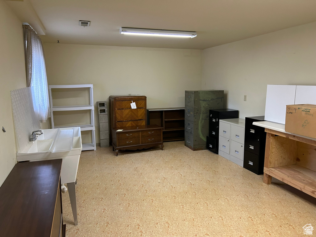 5578 S 1000 E South Ogden, UT 84405