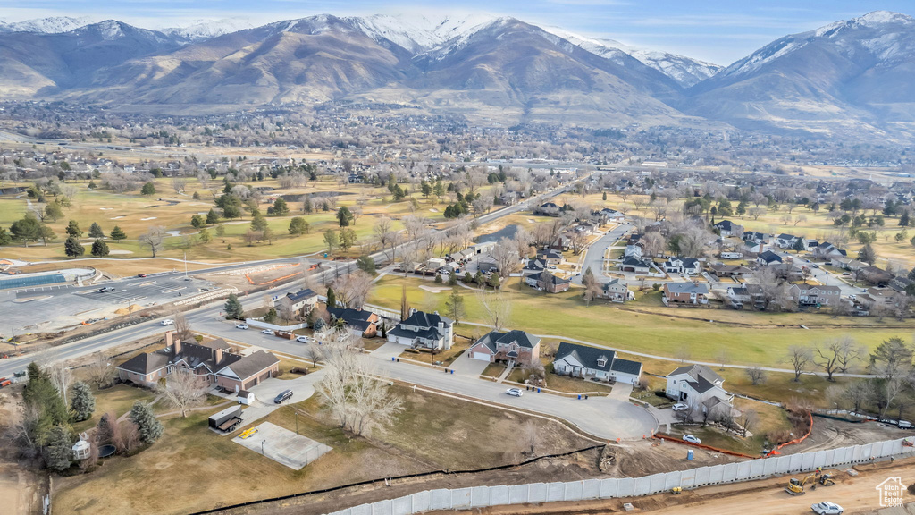 Bird\'s eye view featuring a mountain view