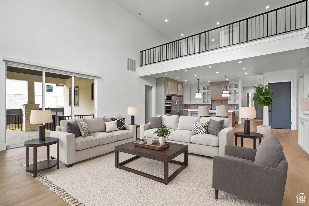 Photo 6 for MLS #2063782 at 310 S Autumn Blaze Cir