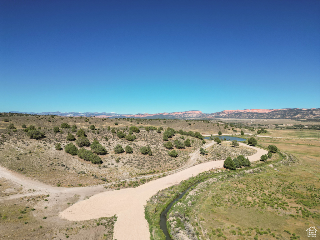 View of mountain feature