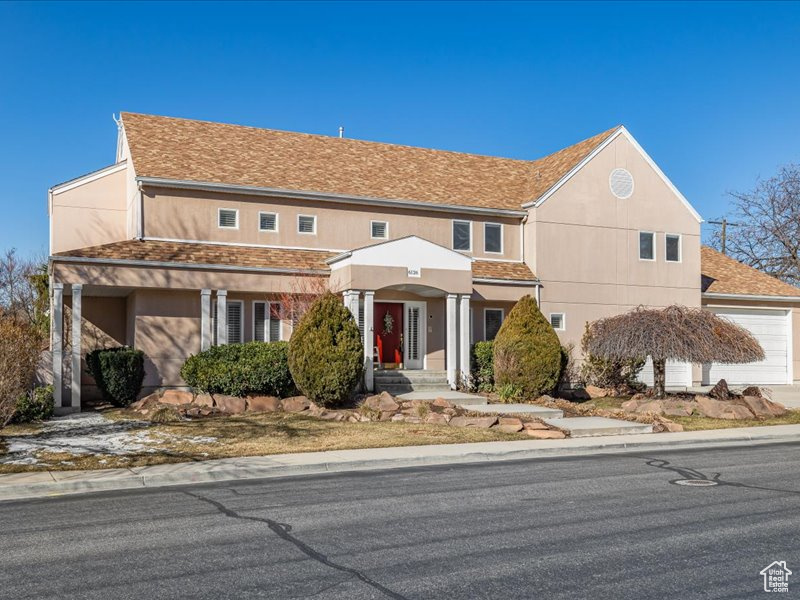 View of front of house featuring a garage