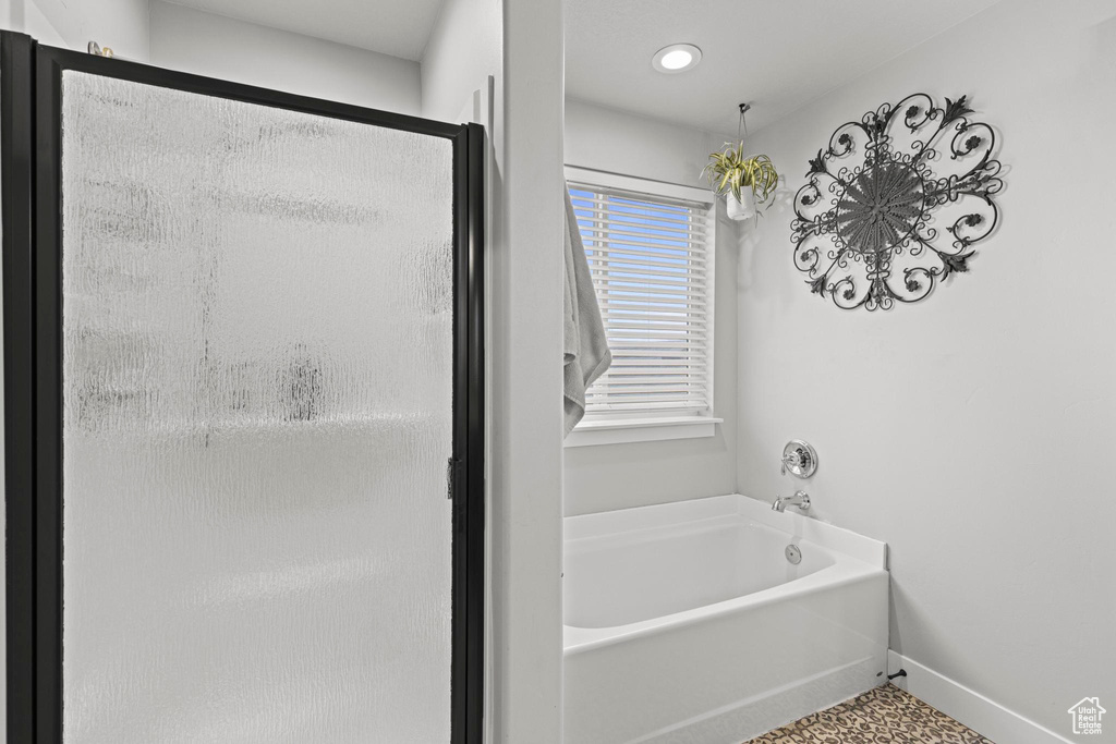 Bathroom featuring a bathing tub