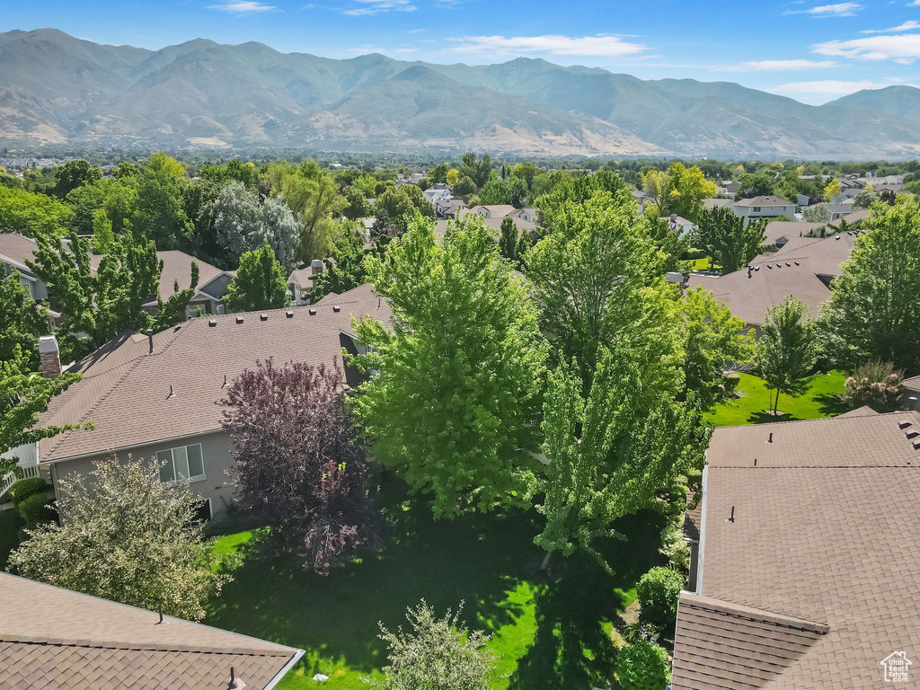 700 S CLEARWATER FALLS DR Layton, UT 84041