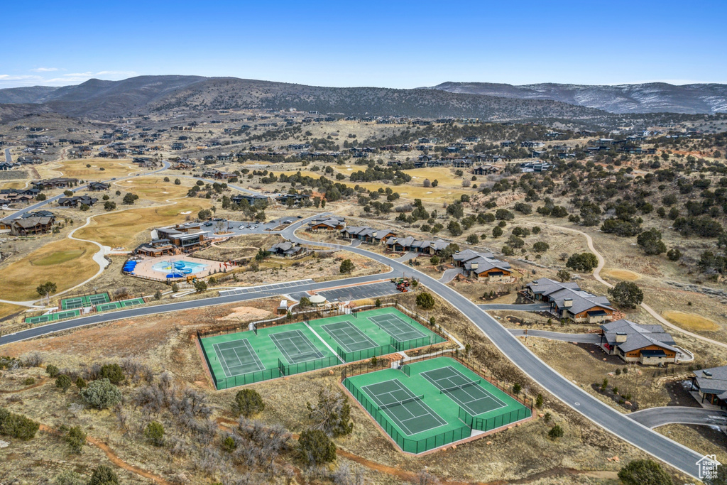 Birds eye view of property featuring a mountain view