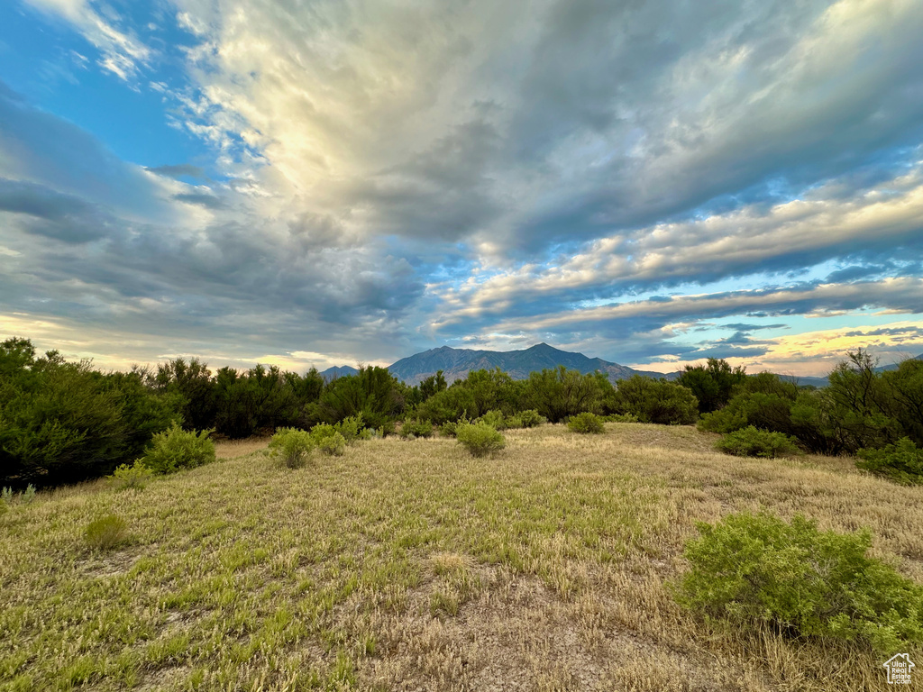 View of mountain feature