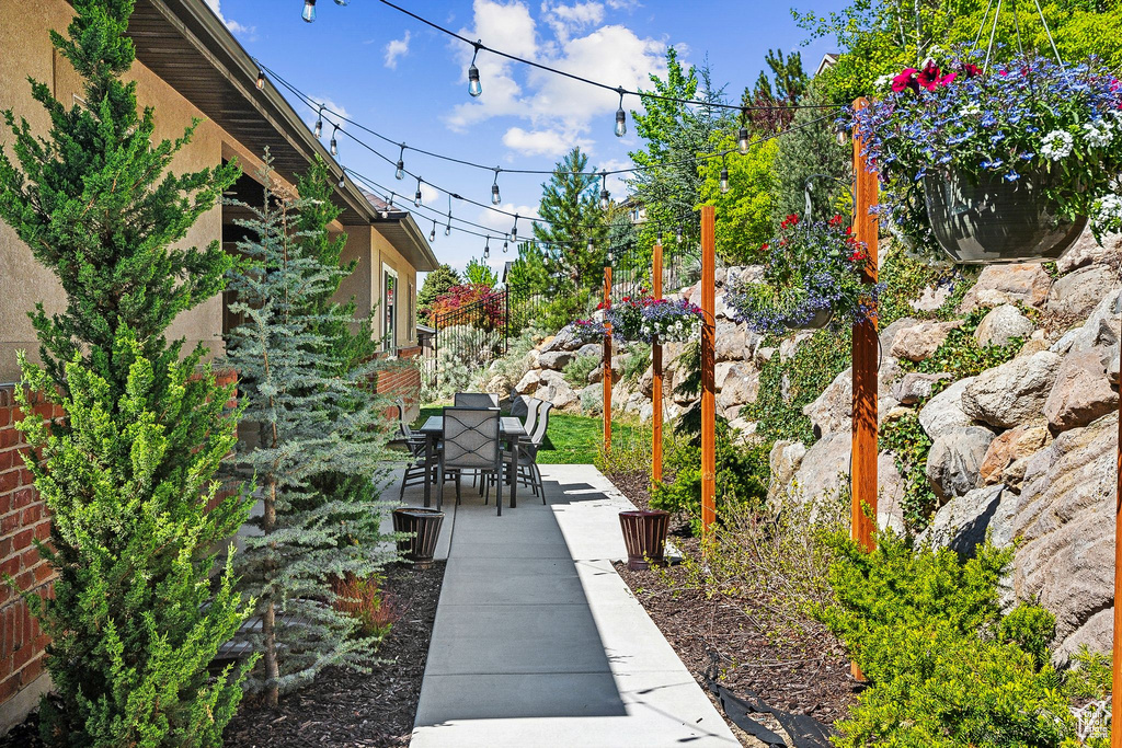 View of patio / terrace with outdoor dining area