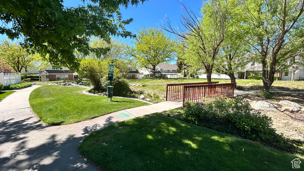 Surrounding community with a lawn