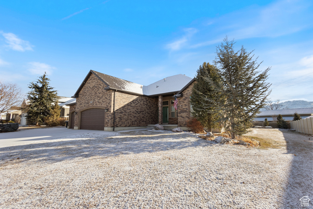 View of front of house featuring a garage