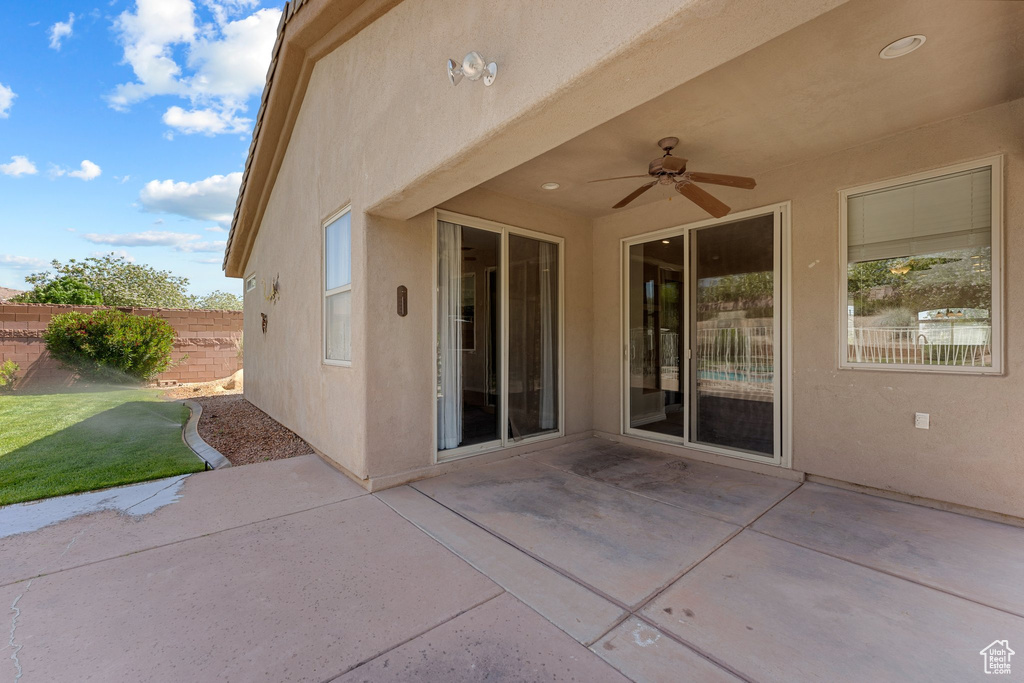 View of patio / terrace featuring a ceiling fan