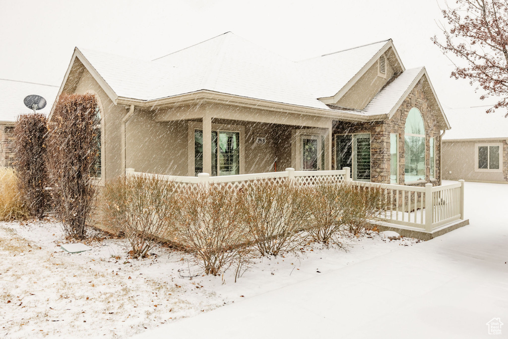 Exterior space featuring a porch