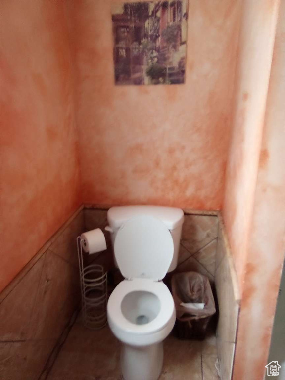 Bathroom featuring toilet