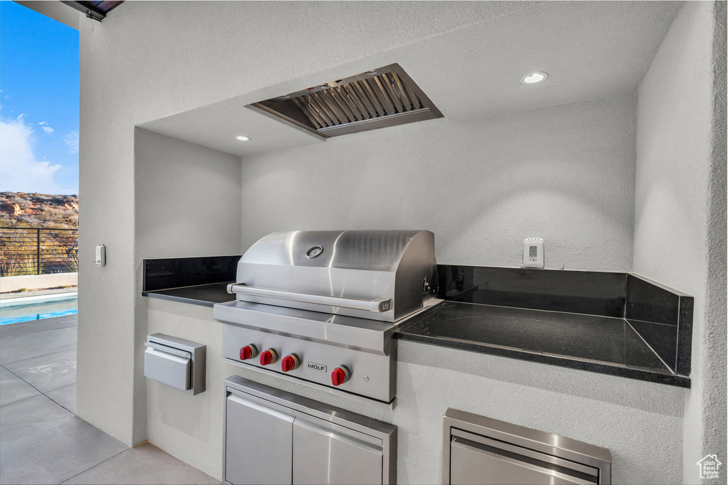 View of patio / terrace with exterior kitchen
