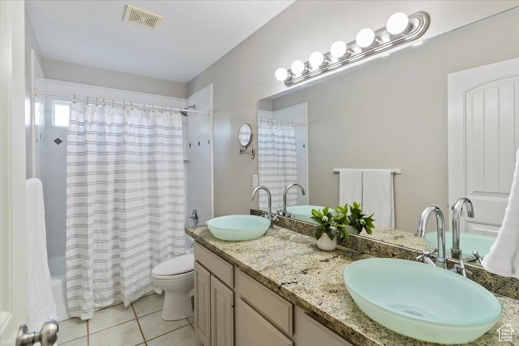 Photo 17 for MLS #2064820 at 145 W Lomond View Dr
