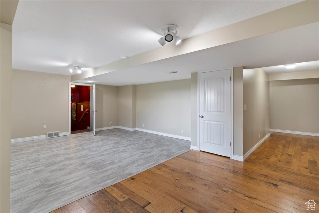 Photo 19 for MLS #2064820 at 145 W Lomond View Dr