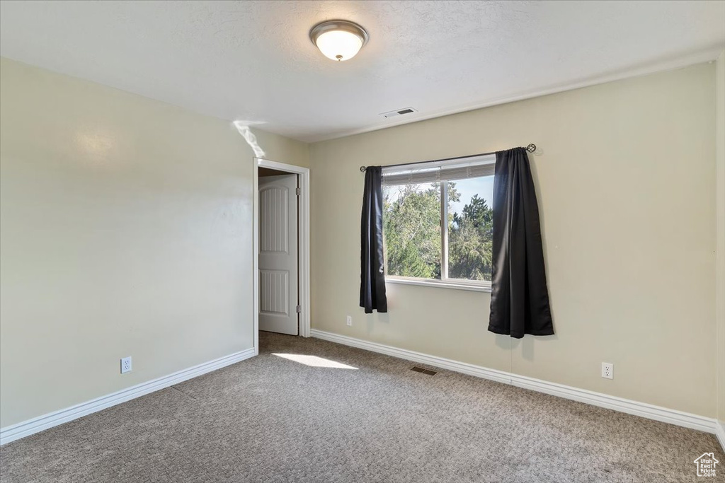 Photo 16 for MLS #2064820 at 145 W Lomond View Dr