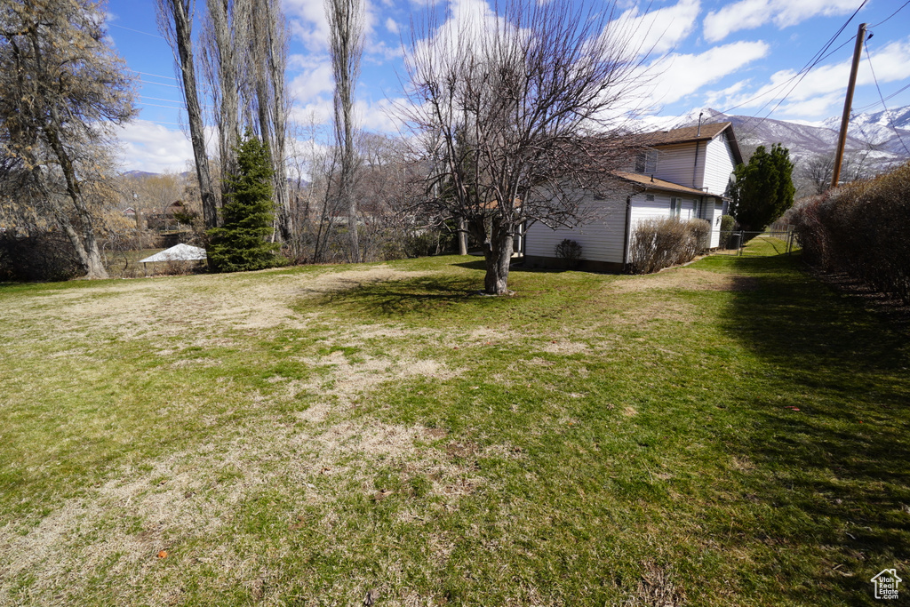 View of yard featuring a mountain view