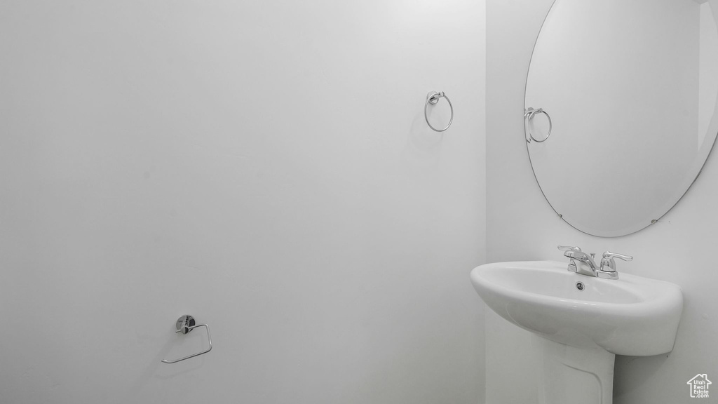 Bathroom featuring a sink