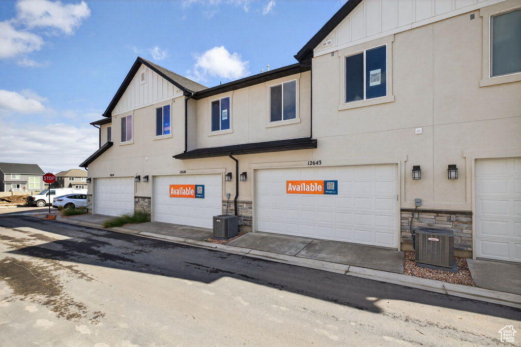 Photo 27 for MLS #2064943 at 12643 S High View Ln #128